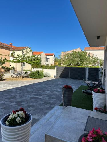 Το κτήριο όπου στεγάζεται  το διαμέρισμα