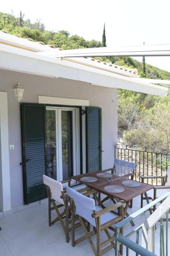 Babis Apartment Agios Nikitas