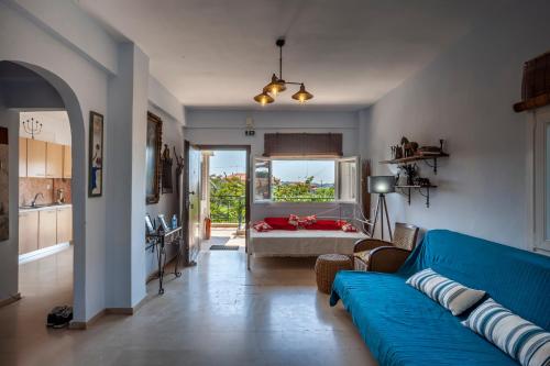 Χώρος καθιστικού στο dolphin apartment