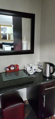 Η κουζίνα ή μικρή κουζίνα στο Goodnight Guest Lodge