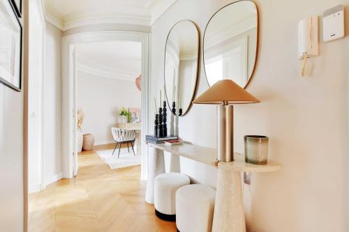 Elegant Apt 2BDR Arc de Triomphe Champs-Élysées