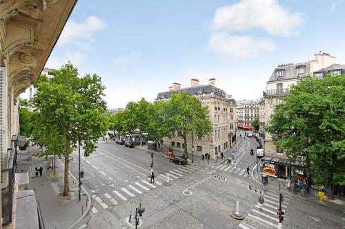 Elegant Apt 2BDR Arc de Triomphe Champs-Élysées