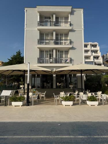 Budova, kde se hotel nachází
