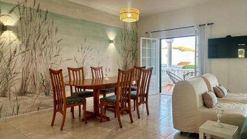 Casa do Algarve - Private Pool - 10 Guests - Albufeira