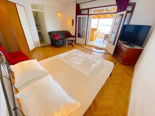 Apartment Marcelina Hvar