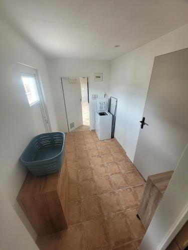 Photo de la galerie de l'établissement Charmante maison en bord de Vire à Saint-Fromond, à Saint-Fromond