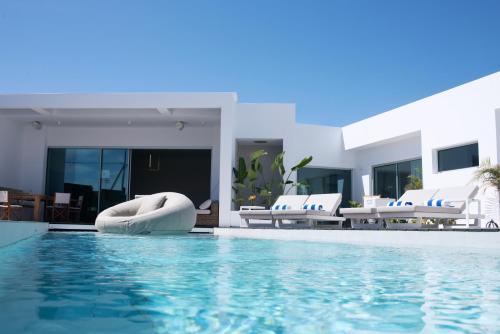 La Villuca by Aura Collection