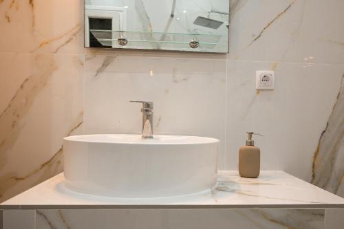 Bagno di Beachfront Family Escape