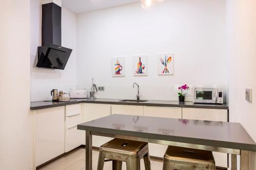 G&V APARTMENTS CLOSE to CENTER