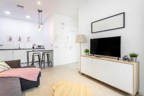 G&V APARTMENTS CLOSE to CENTER