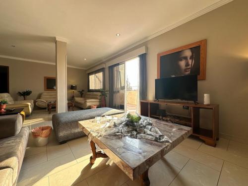 Spacious 3BR Penthouse in Degla, Maadi