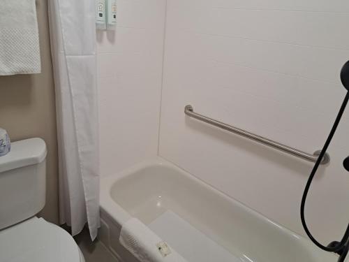 Bilik mandi di Quality Inn