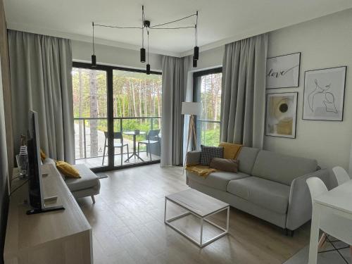 Shellter West Corner 117K