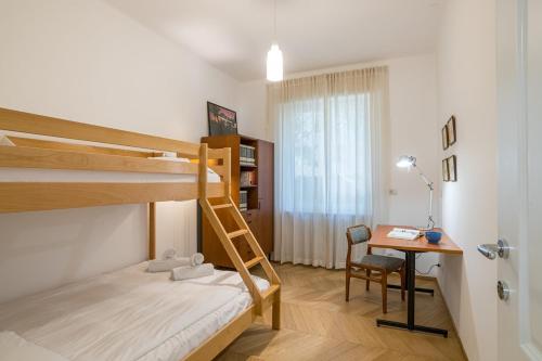 Central Cernobbio - Modern apartment photo 2