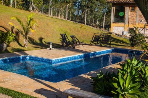 Πισίνα στο ή κοντά στο Micro casa quintal privativo, banheira de imersão