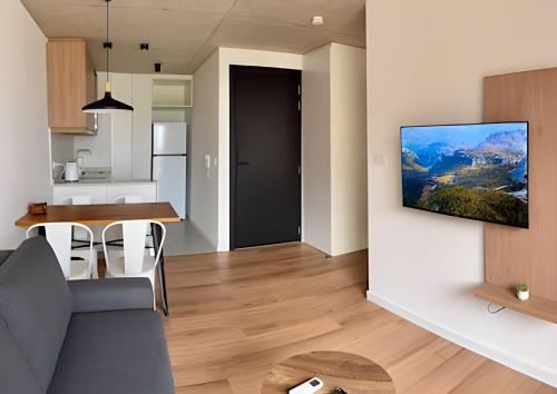 Dapur atau dapur kecil di Live Suites