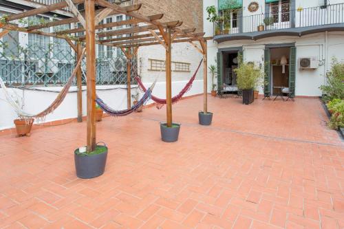 Κήπος έξω από το ZOOROOMS Boutique Guesthouse