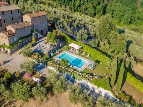 Πισίνα στο ή κοντά στο Villa with Pool and Vineyard Views
