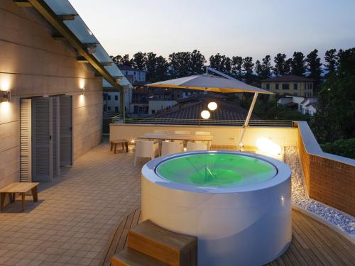 Gallery image of Apartment in Lucca with Jacuzzi and Terrace in Lucca