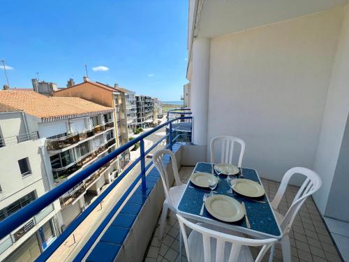 Studio-mezzanine agréable à 150m de la plage, quartier Arago, balcon-terrasse, animaux acceptés - FR-1-92-566