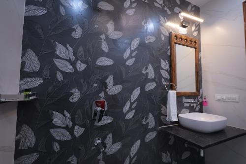 Et badeværelse på Agastya Vilas Resort