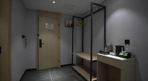 Φωτογραφία από το άλμπουμ του GreenTree Inn LiaoCheng LinQing HaiShan Building Express Hotel σε Liaocheng