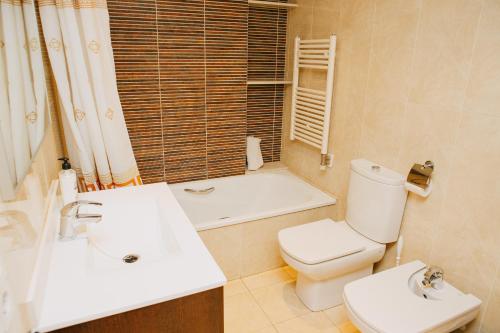 Koupelna v ubytování Apartamentos Navas