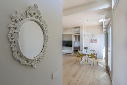 Penthouse with big terrace in Oltrarno
