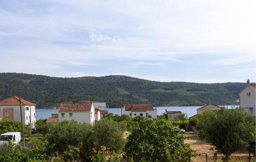 3 Bedroom Stunning Apartment In Poljica