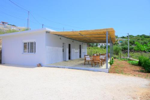 Summer Dream Cottage