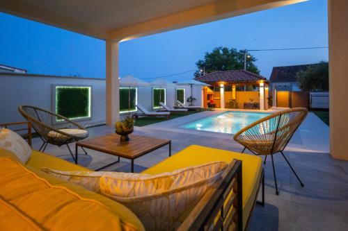 Vintage House Bella Vita