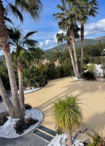 Photo de la galerie de l'établissement Coup de coeur entre Sanary et Bandol T2 neuf a louer, à Sanary-sur-Mer