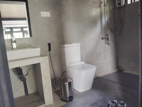 Un baño de Knuckles Range Bungalow