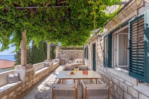 Αίθριο ή υπαίθριος χώρος στο Unique Mediterranean 4 Star Apartment with Spa zone