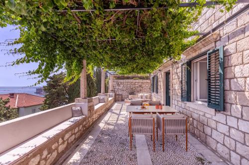 Φωτογραφία από το άλμπουμ του Unique Mediterranean 4 Star Apartment with Spa zone στο Ντουμπρόβνικ
