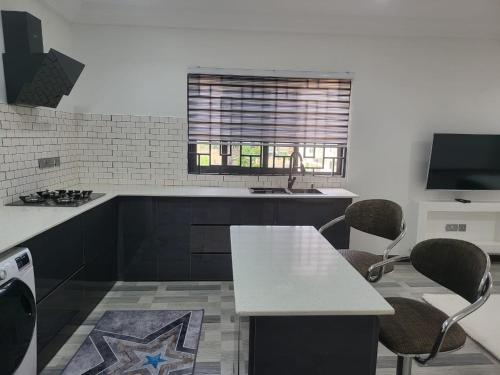 Gambar di galeri bagi Fresh Studio in Accra, Ga West di Trofwi