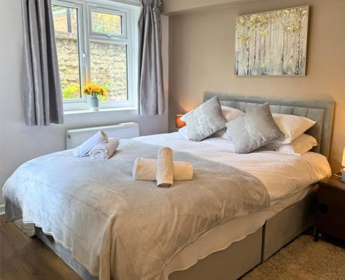 Imagen de la galería de Headington, Oxford, an ENTIRE 2bed, free Wi-Fi, free parking, en Oxford