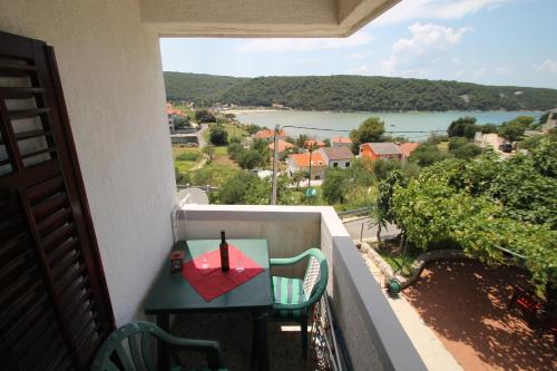 Apartment with a spacious garden and pool