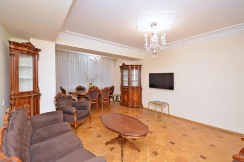 Perte House Apartment's on Vardanants 5a