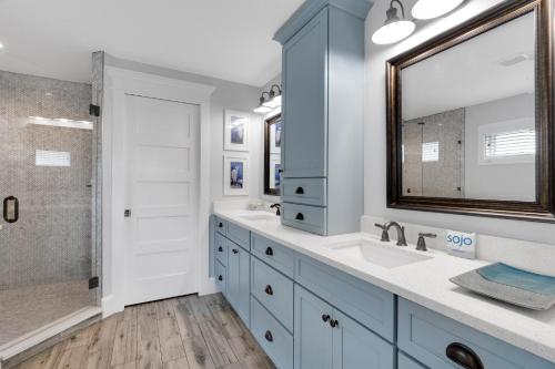 Phòng tắm tại Aloft on Canal