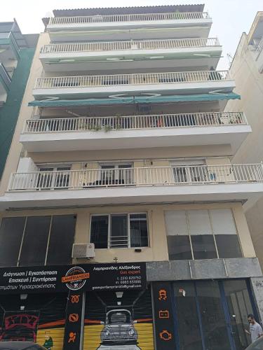 metro studio 2 -private parking 500m-