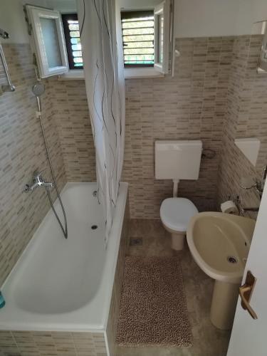 Balcony apartment with a sea view in town center