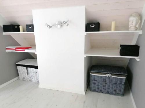 Photo de la galerie de l'établissement Superbe loft 90m² proche parc expo Nantes (6p), à Nantes