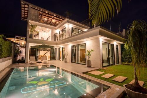 Πισίνα στο ή κοντά στο The Guu Villas - Luxe Seaview Villa Resort