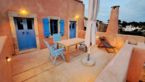 Rodamia Traditional Cottage