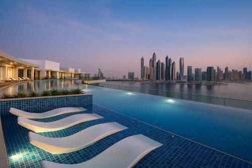 Highend Seven Palm 1BR Private Beach and Infinity Pool photo 2