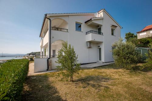 Gallery image of Mariva Apartments in Lopar