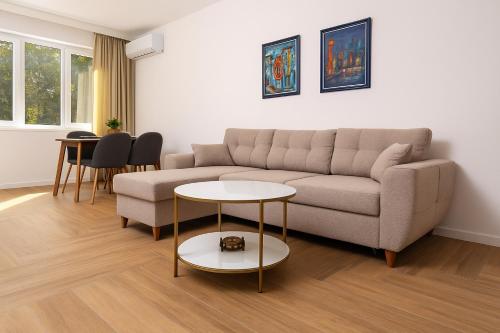 Posezení v ubytování Cozy and comfortable southern apartment, Kapana district, Plovdiv, Center