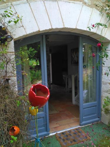 Photo de la galerie de l'établissement La Maison Bleue, à Brantôme