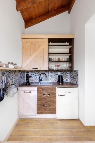 Η κουζίνα ή μικρή κουζίνα στο Sponge Apartmá - Resort Abertham